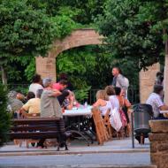 Torà: Revetlla a la plaça de la Font  Ramon Sunyer