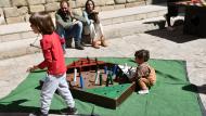 Torà: Jocs a la plaça de l'Església  Ramon Sunyer