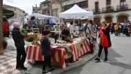 Torà: Parades a la plaça de la Creu  Ramon Sunyer